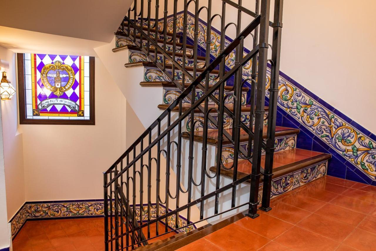 Hostal Boutique El Gallo Moron
